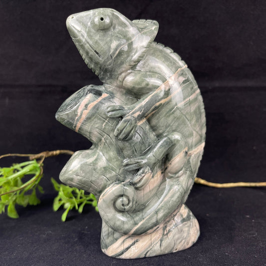 Nicedony 5‘’ Jiulong Jade Hand Carved Lizard Statue Decoration
