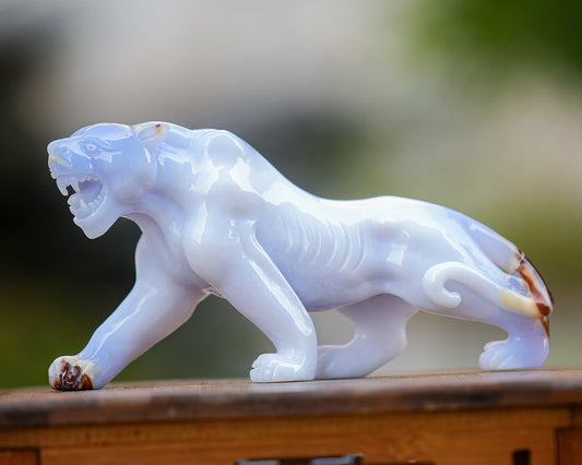 Nicedony 9.3" Blue Chalcedony Hand Carved Crystal Leopard Sculpture
