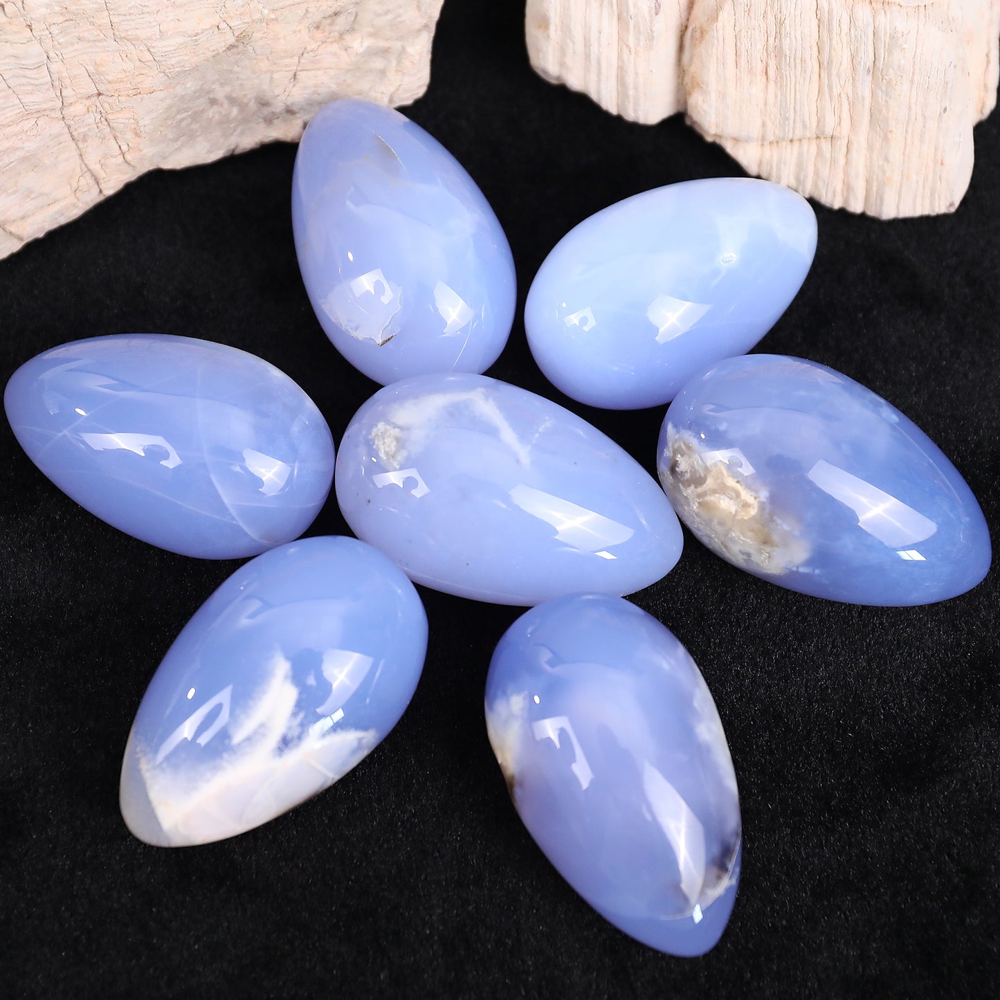 Natural Semi-Precious Blue Chalcedony Crystal Crafts Polished Yoni Eggs for Healing
