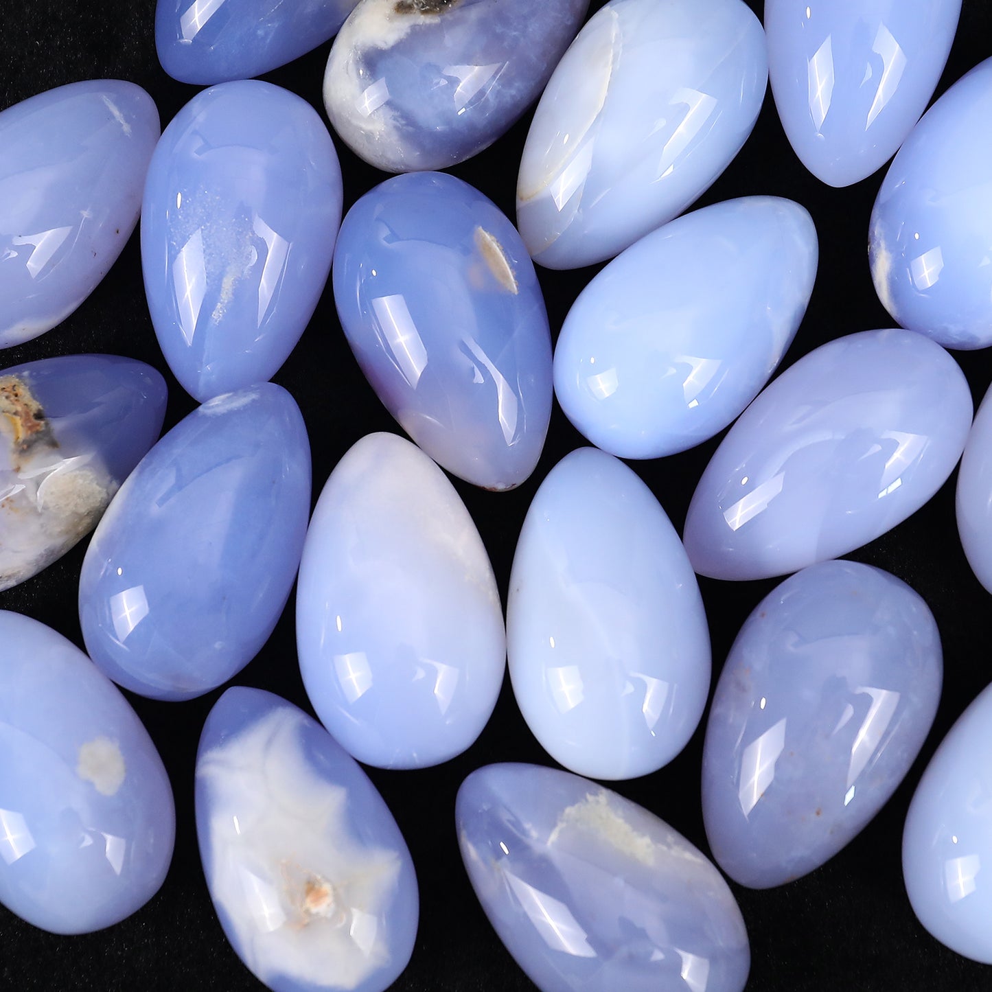 Natural Semi-Precious Blue Chalcedony Crystal Crafts Polished Yoni Eggs for Healing
