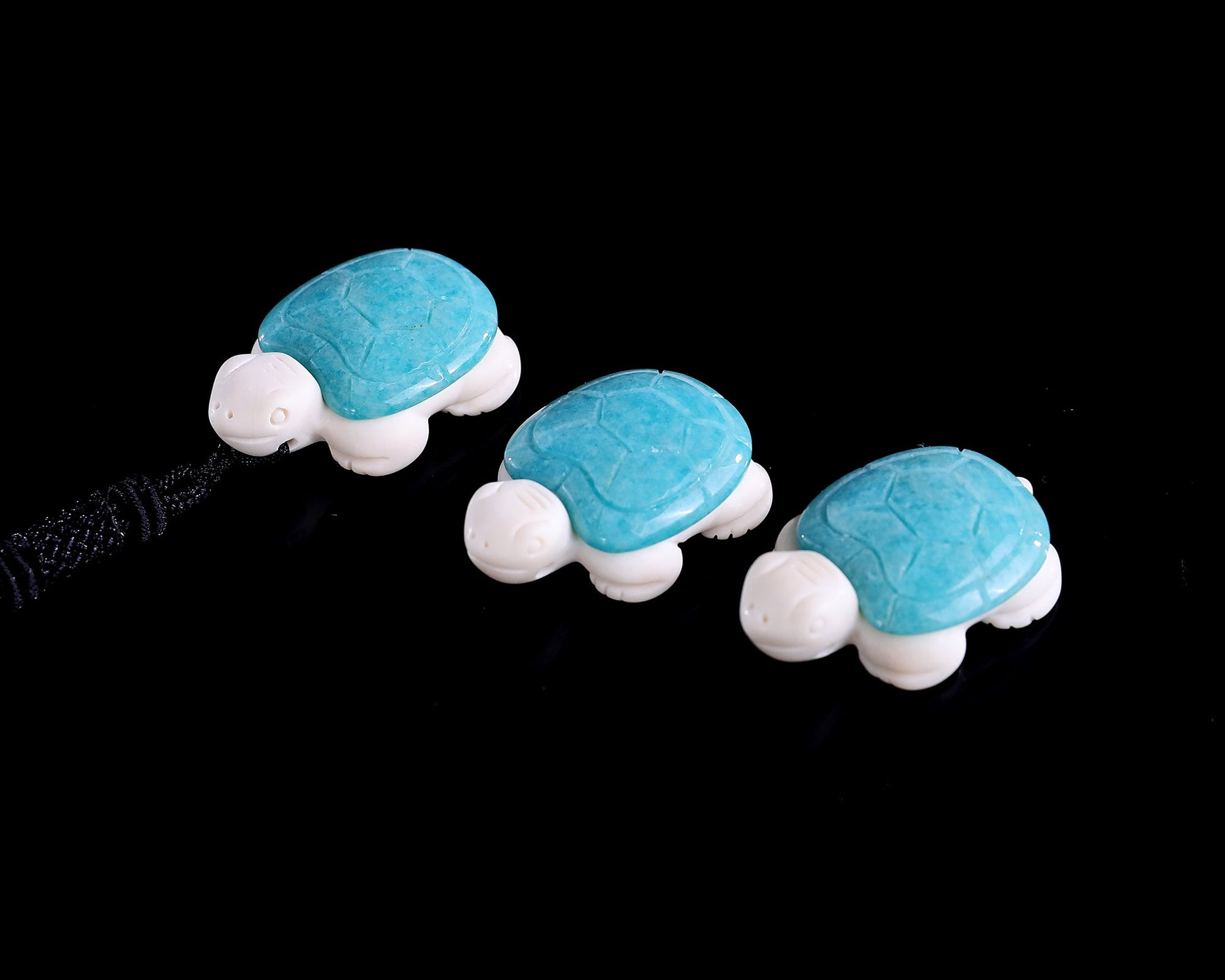 Nicedony 1.5" Amazonite Hand Carved Crystal Mini Turtle Pendant 3pcs - View 2