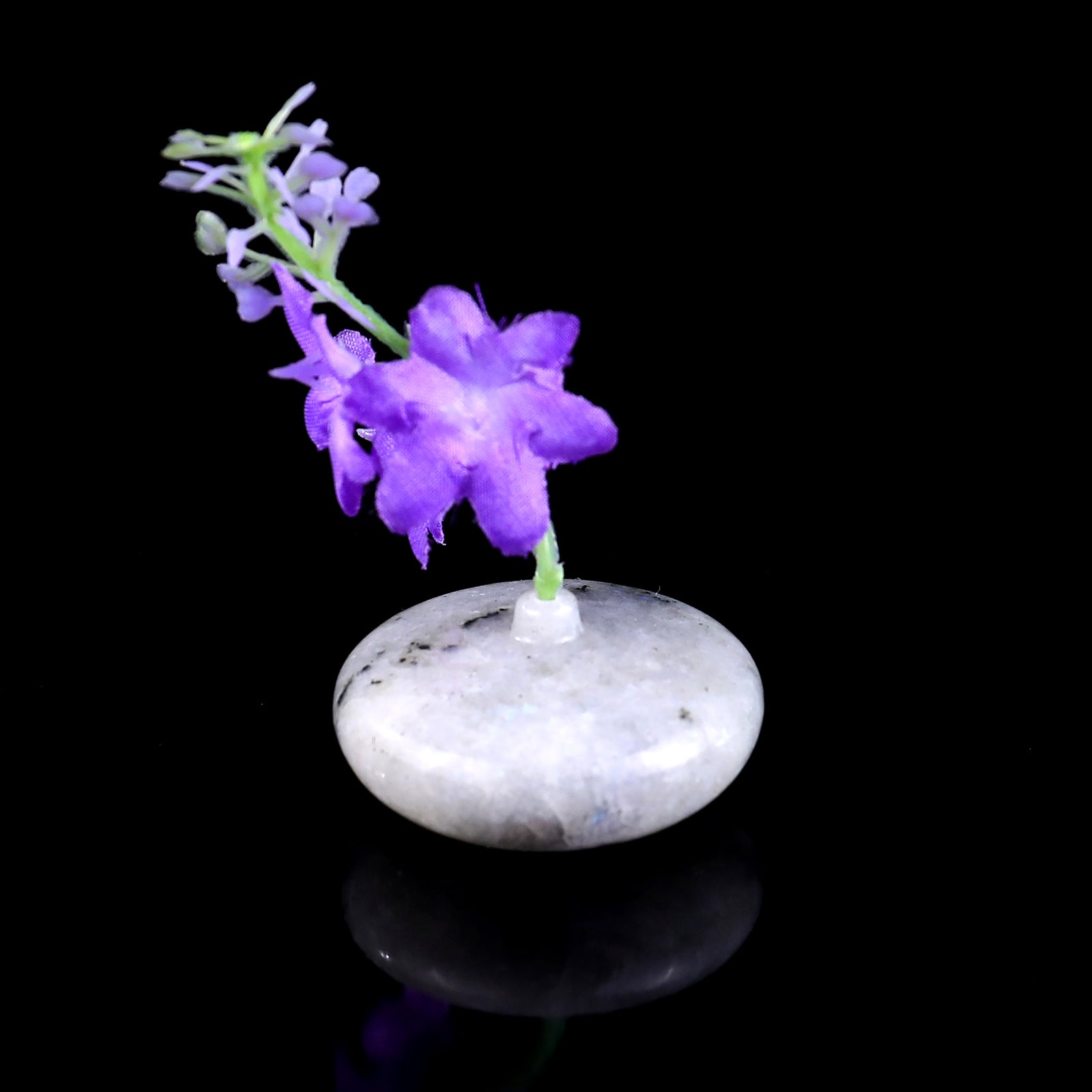 Nicedony 1.7" Gemstone Hand Carved Vase, Incense Holder Sculpture - View 14