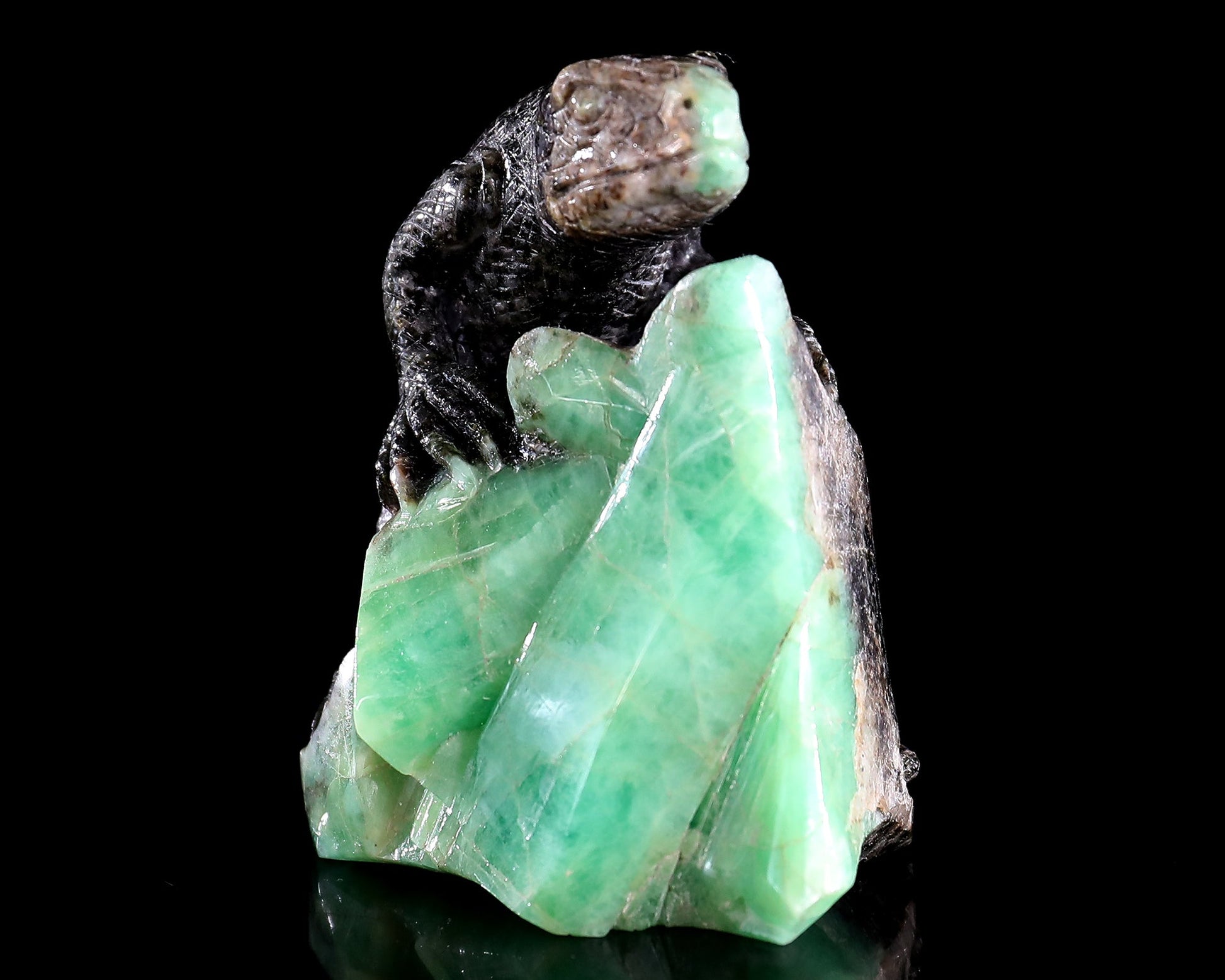 Nicedony 2.8" Natural Emerald Hand Carved Crystal Lizard Sculpture