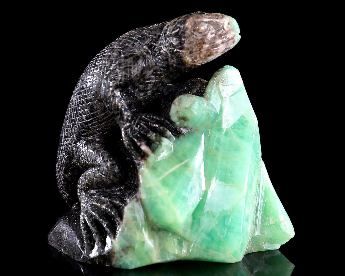 Nicedony 2.8" Natural Emerald Hand Carved Crystal Lizard Sculpture - View 2