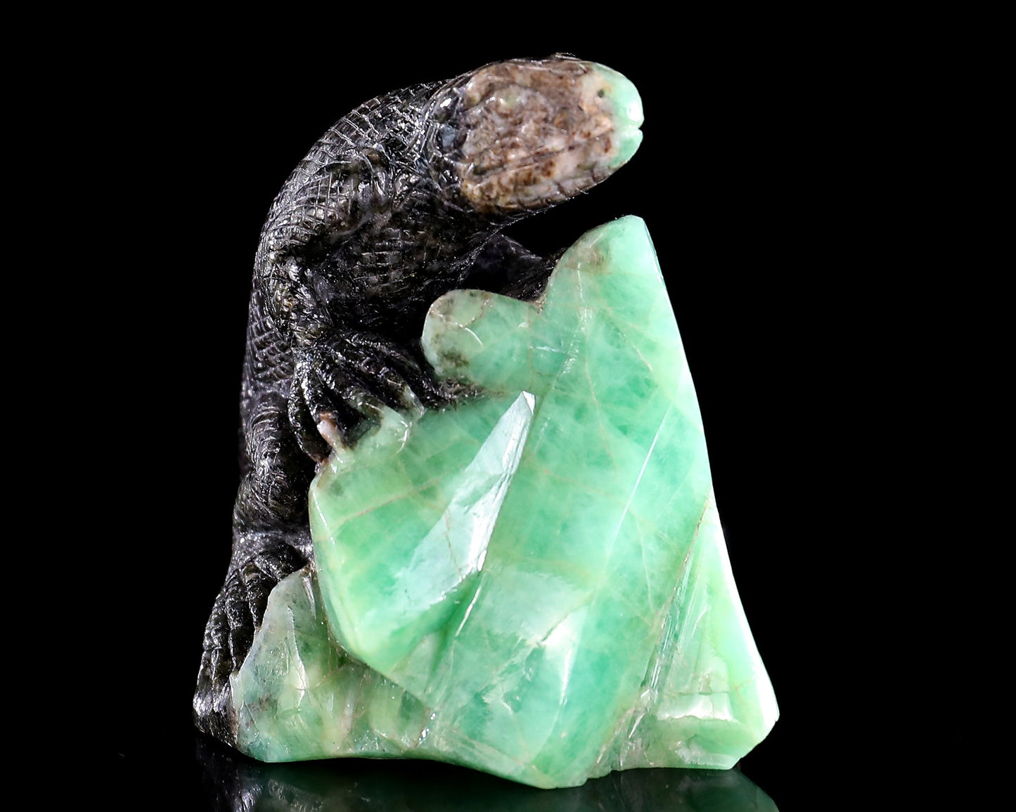 Nicedony 2.8" Natural Emerald Hand Carved Crystal Lizard Sculpture - View 3