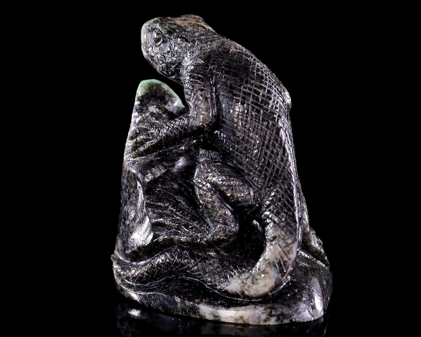 Nicedony 2.8" Natural Emerald Hand Carved Crystal Lizard Sculpture - View 7