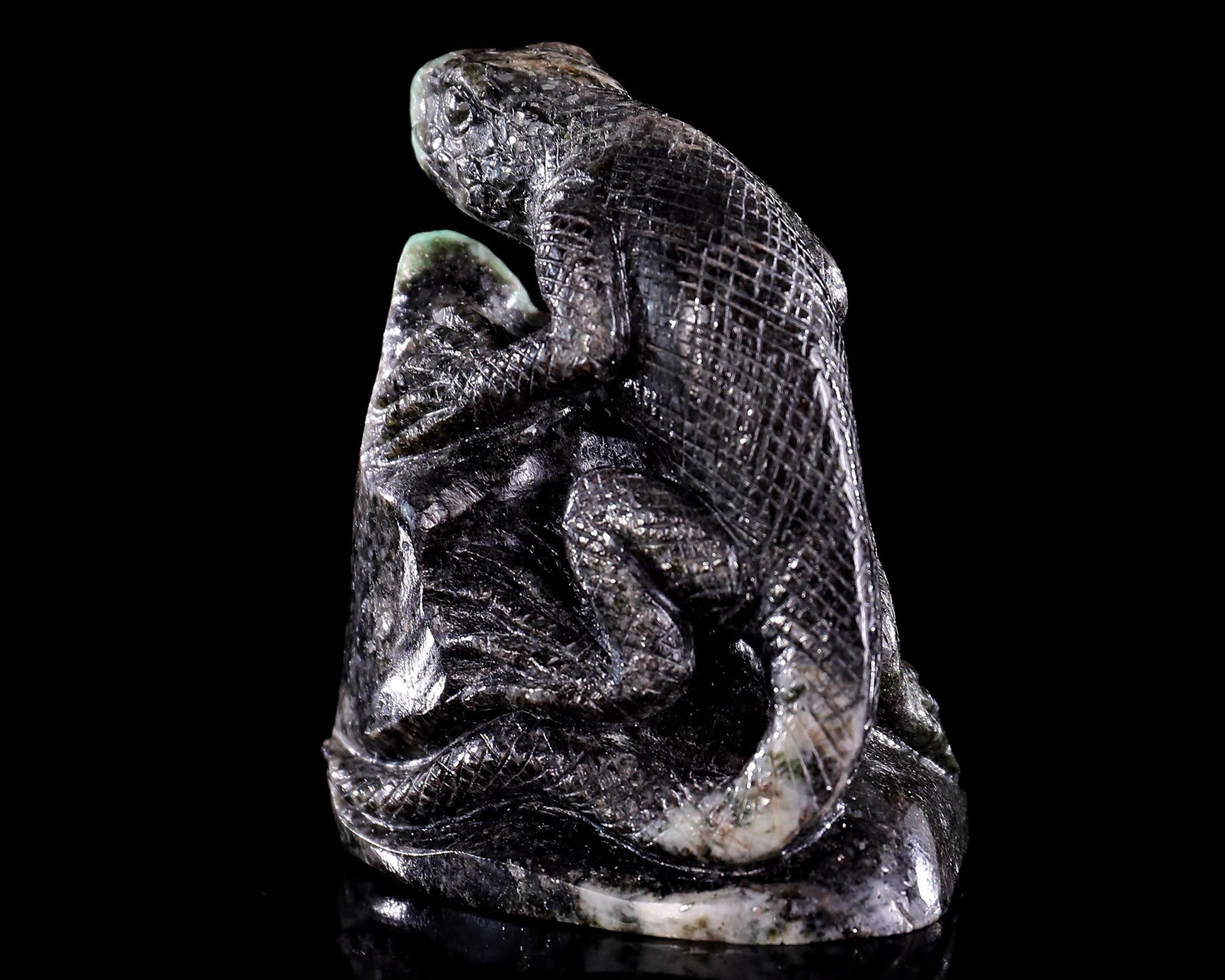 Nicedony 2.8" Natural Emerald Hand Carved Crystal Lizard Sculpture - View 7