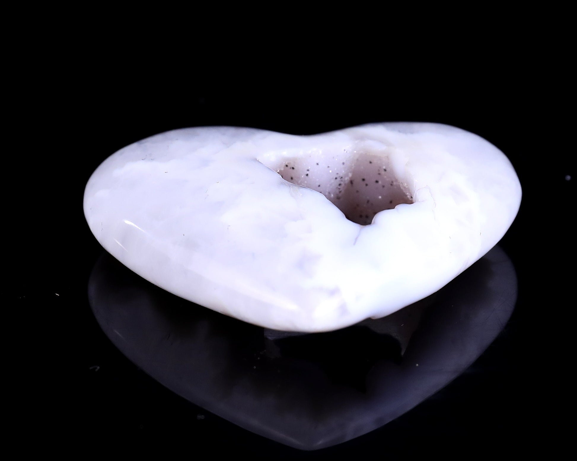 Nicedony 2.5" White Geode Agate Hand Carved Crystal Heart - View 8