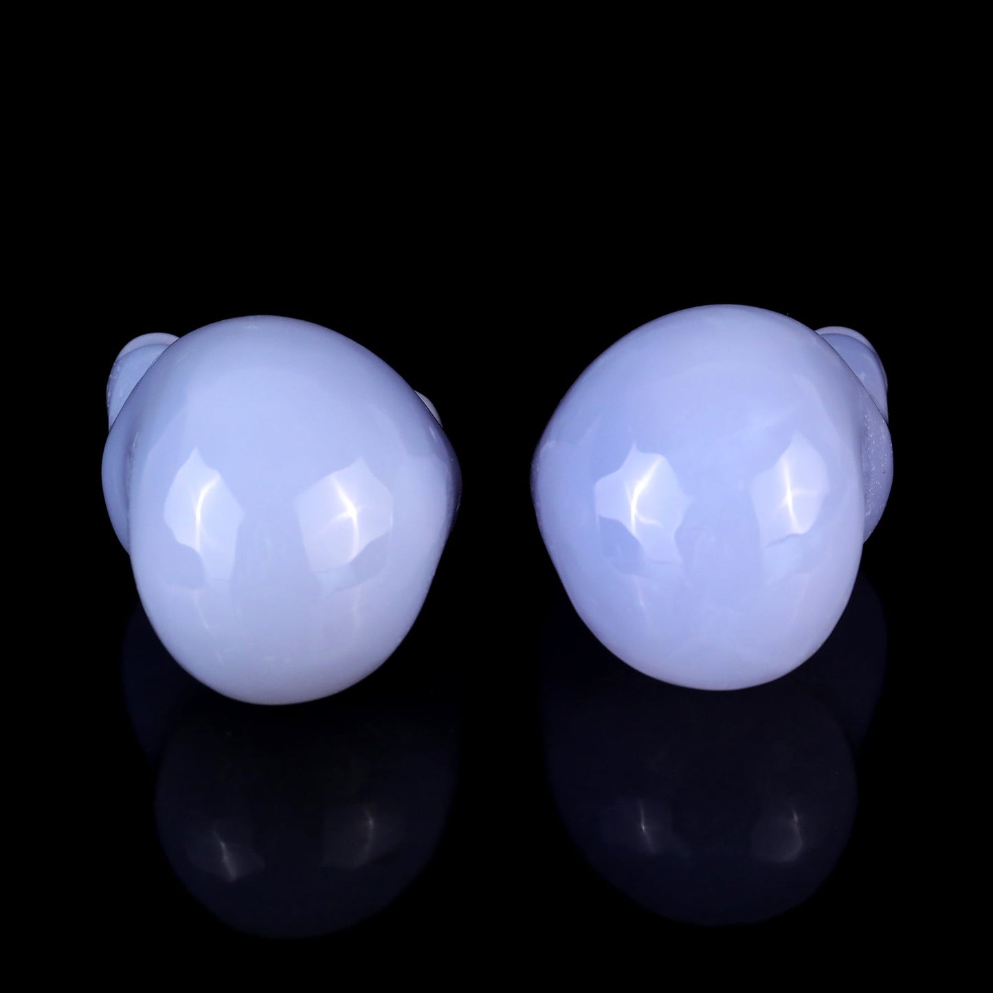 Nicedony 2.8" Blue Chalcedony Hand Carved Crystal Cute Foot Set - View 5