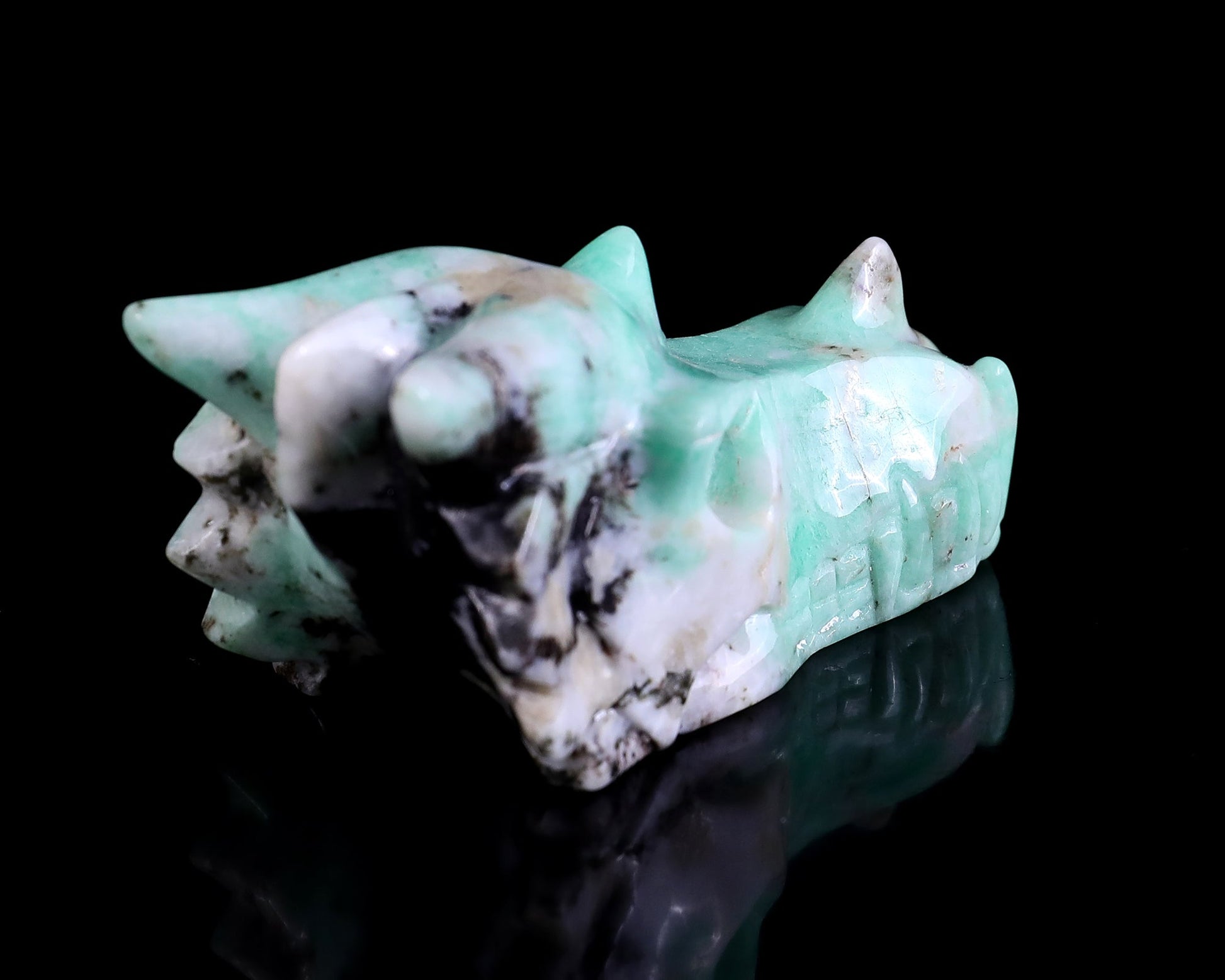 Nicedony 3.0" Emerald Hand Carved Crystal Dragon Skull Sculpture - View 4