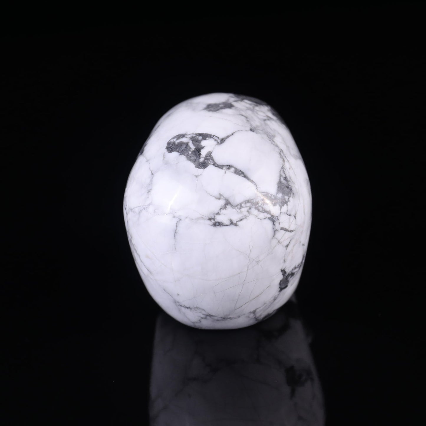 Nicedony 3.0" Howlite Hand Carved Crystal Realistic Skull Sculpture - View 12