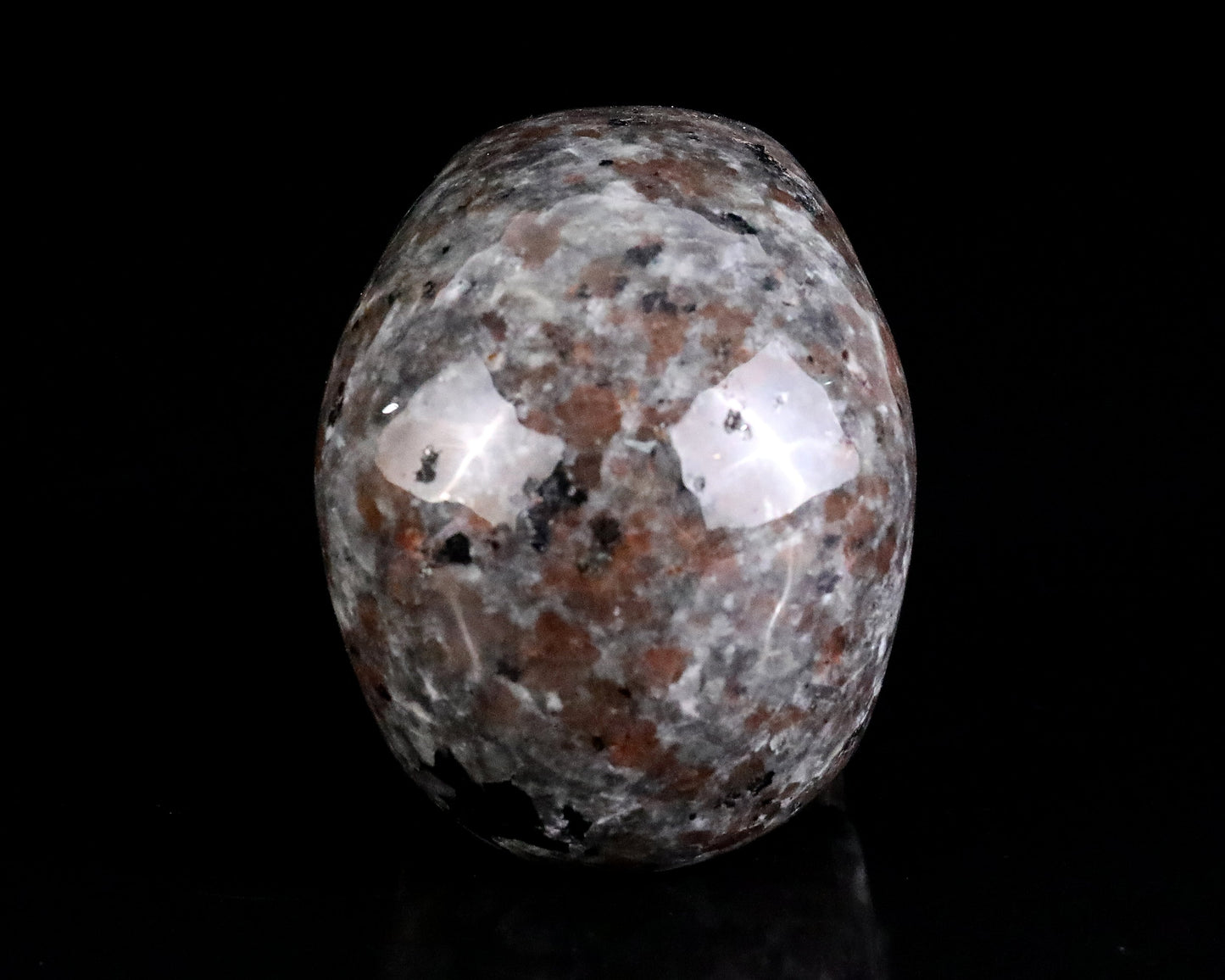 Nicedony 3.0" Yooperlite Hand Carved Realistic Skull Sculpture - View 4