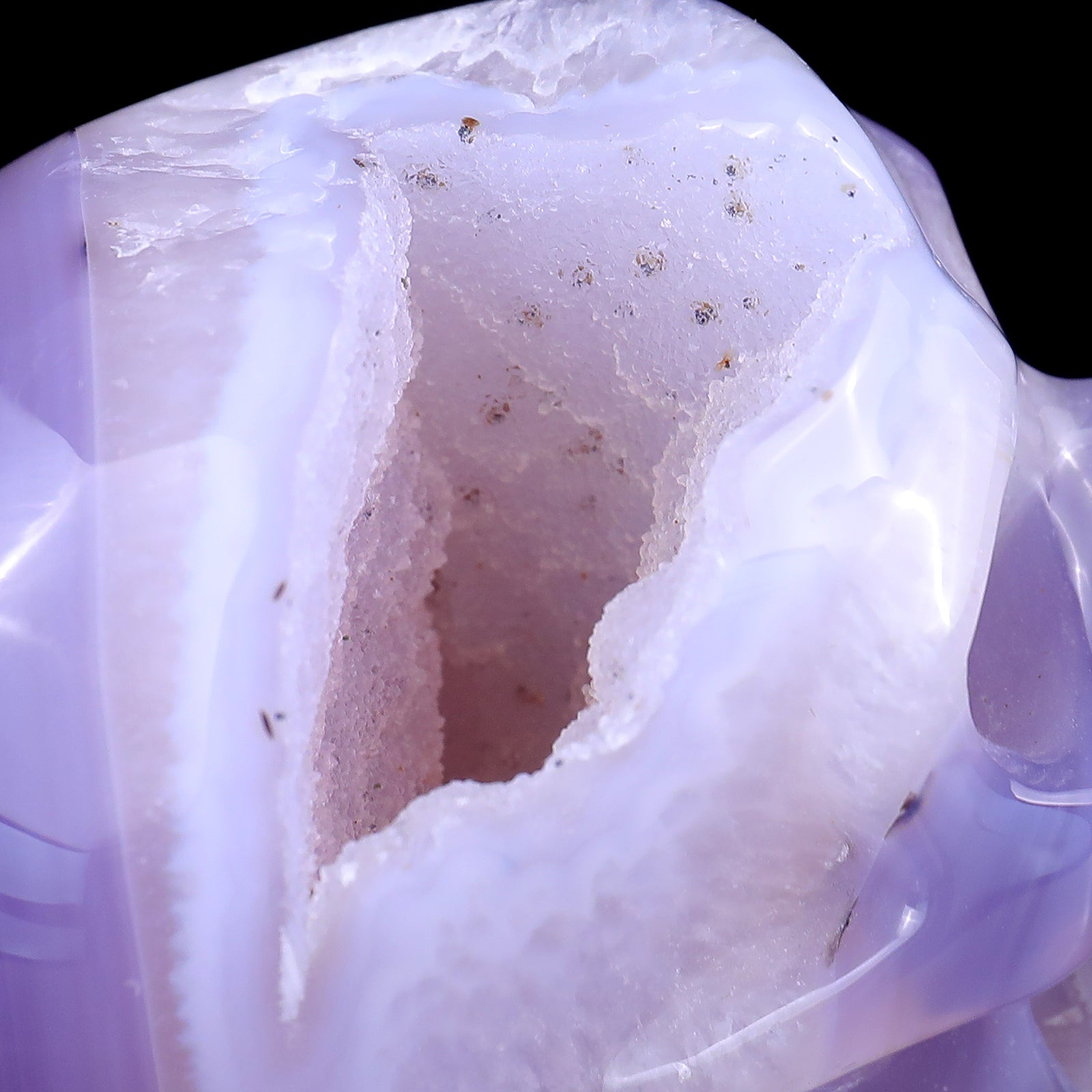 Nicedony 3.4" Geode Agate Hand Carved Crystal Geode Skull Sculpture - View 13