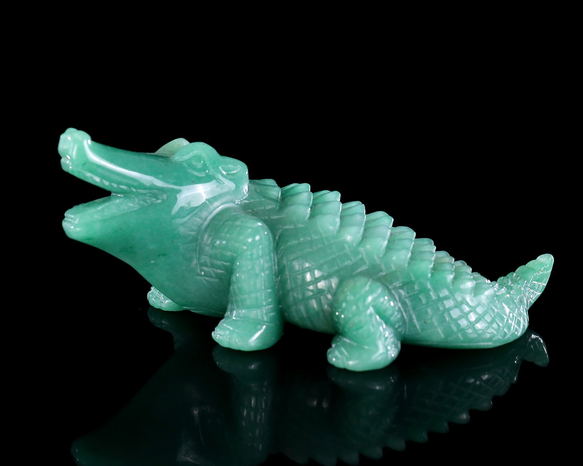 Nicedony 5.3" Green Aventurine Hand Carved Crocodile Sculpture