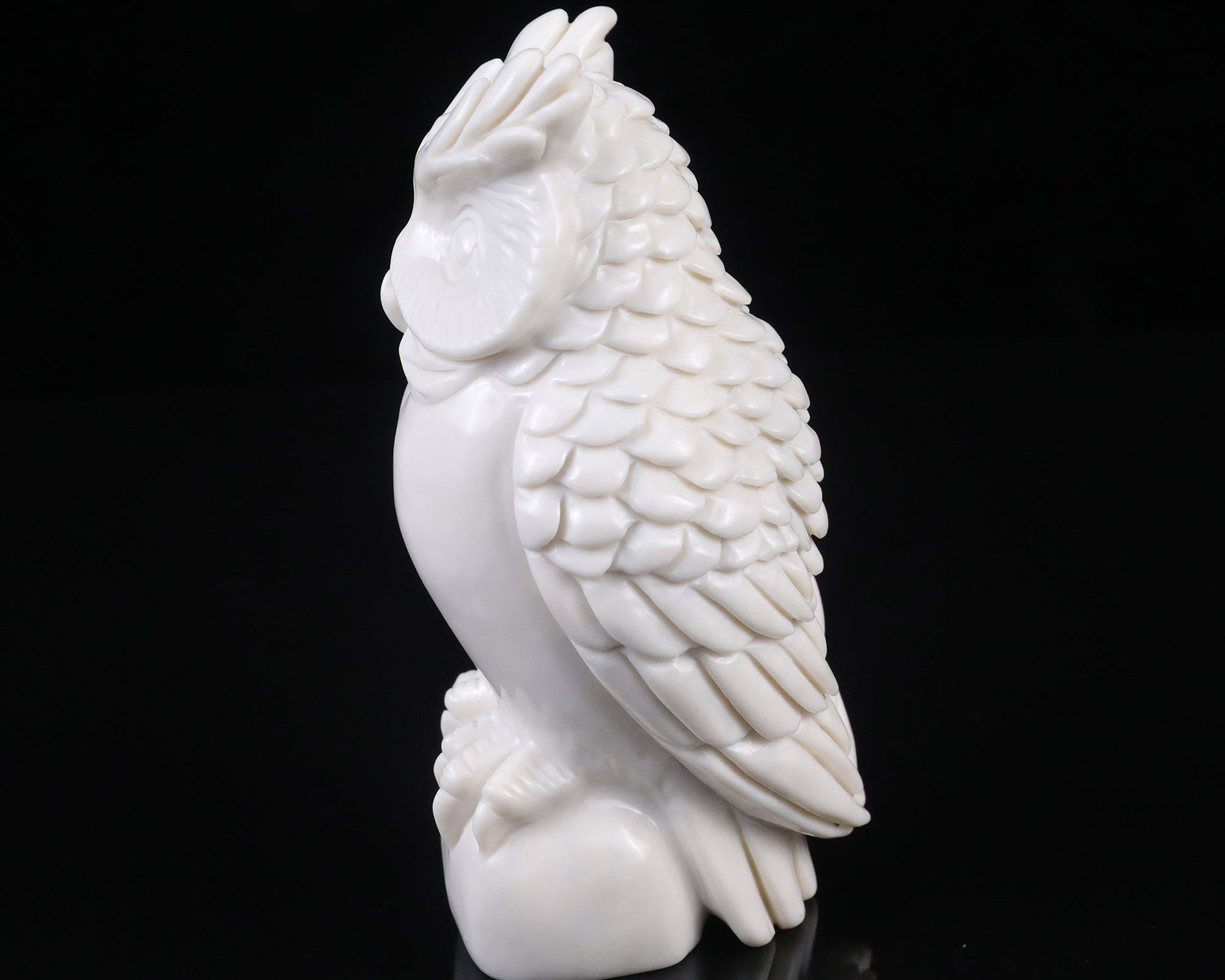 Nicedony 5.9" White Jade  Hand Carved Crystal Owl Sculpture - View 3