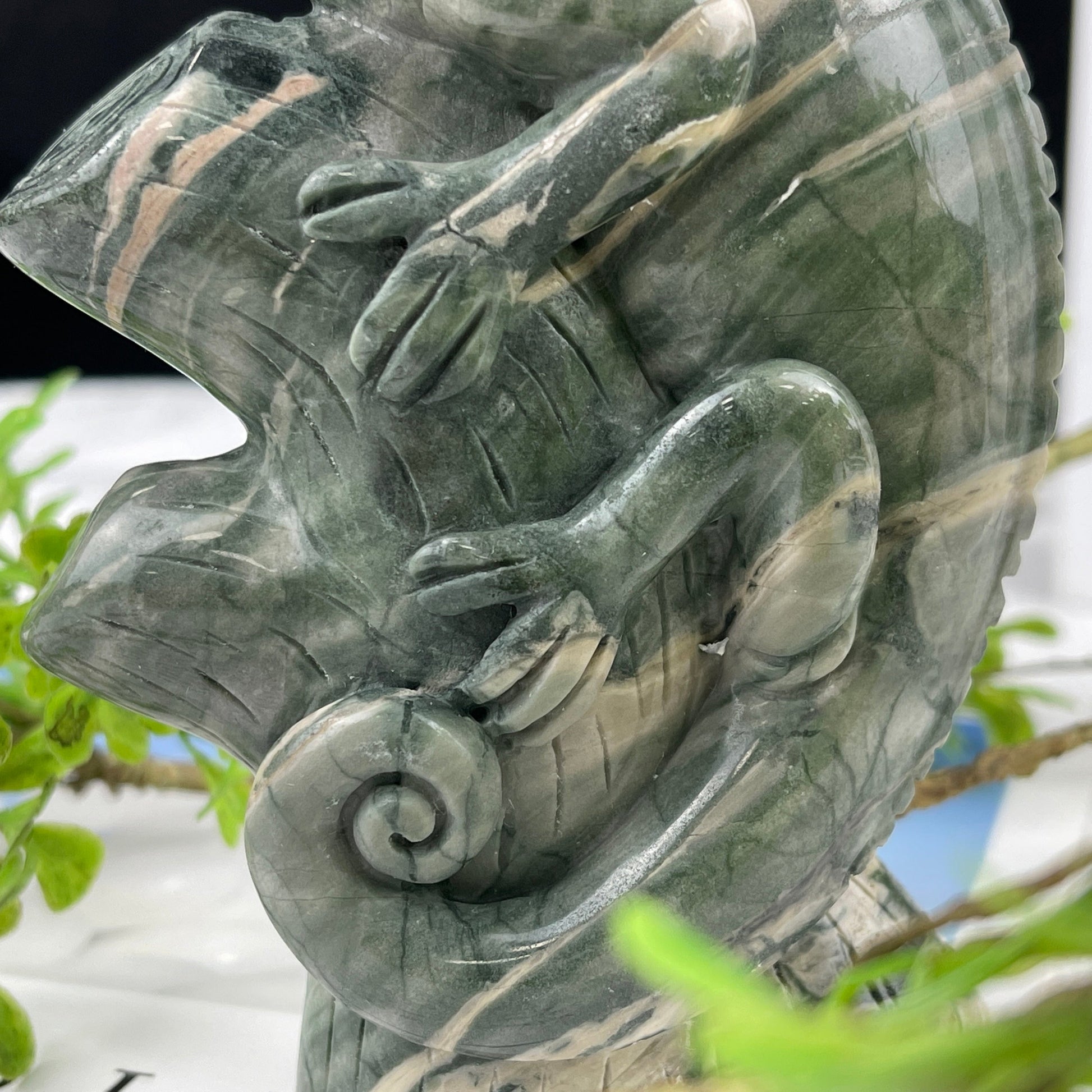 Nicedony 5‘’ Jiulong Jade Hand Carved Lizard Statue Decoration - View 22