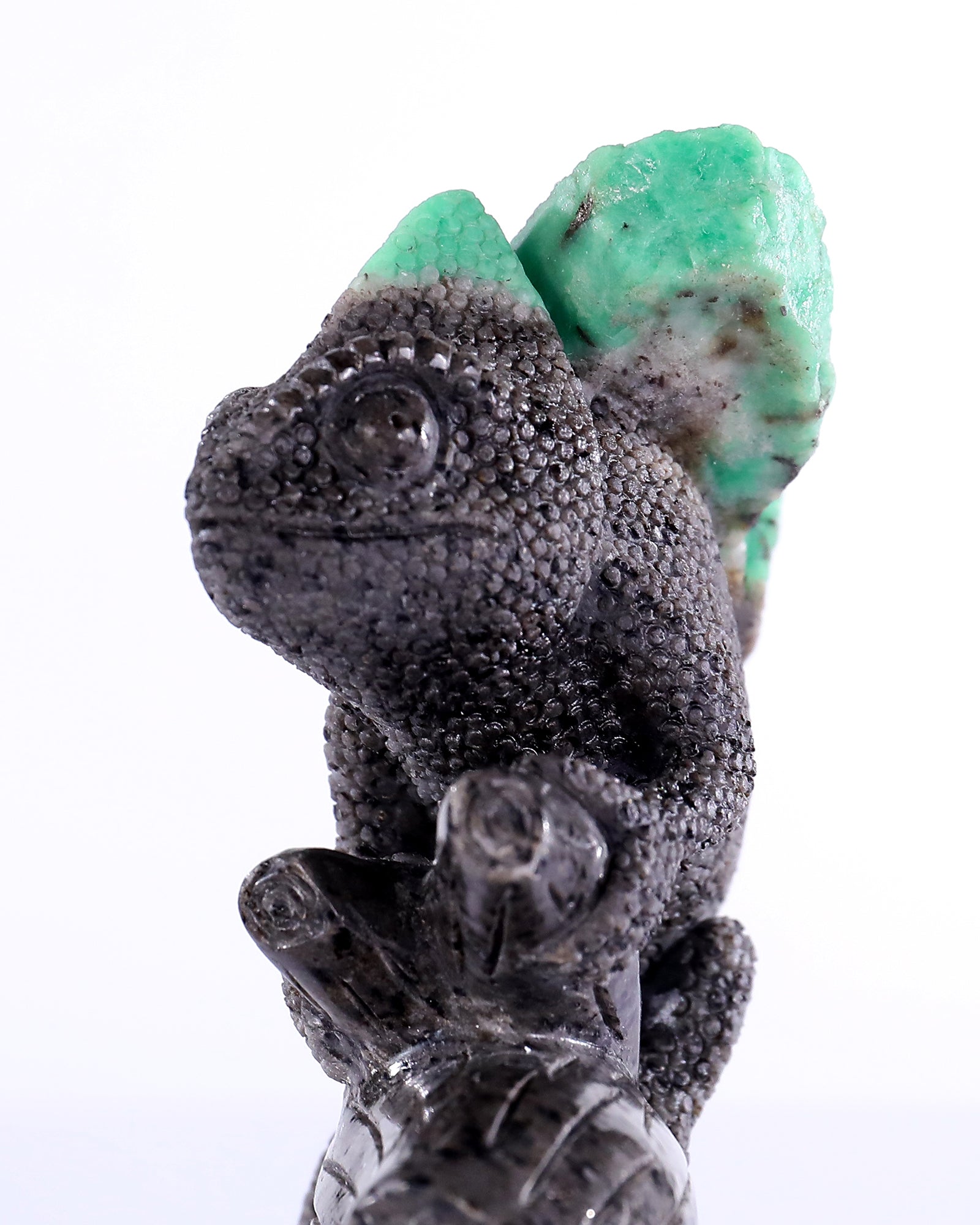 Nicedony 6.0" Emerald Hand Carved Crystal Lizard and Skull Sculpture - View 7