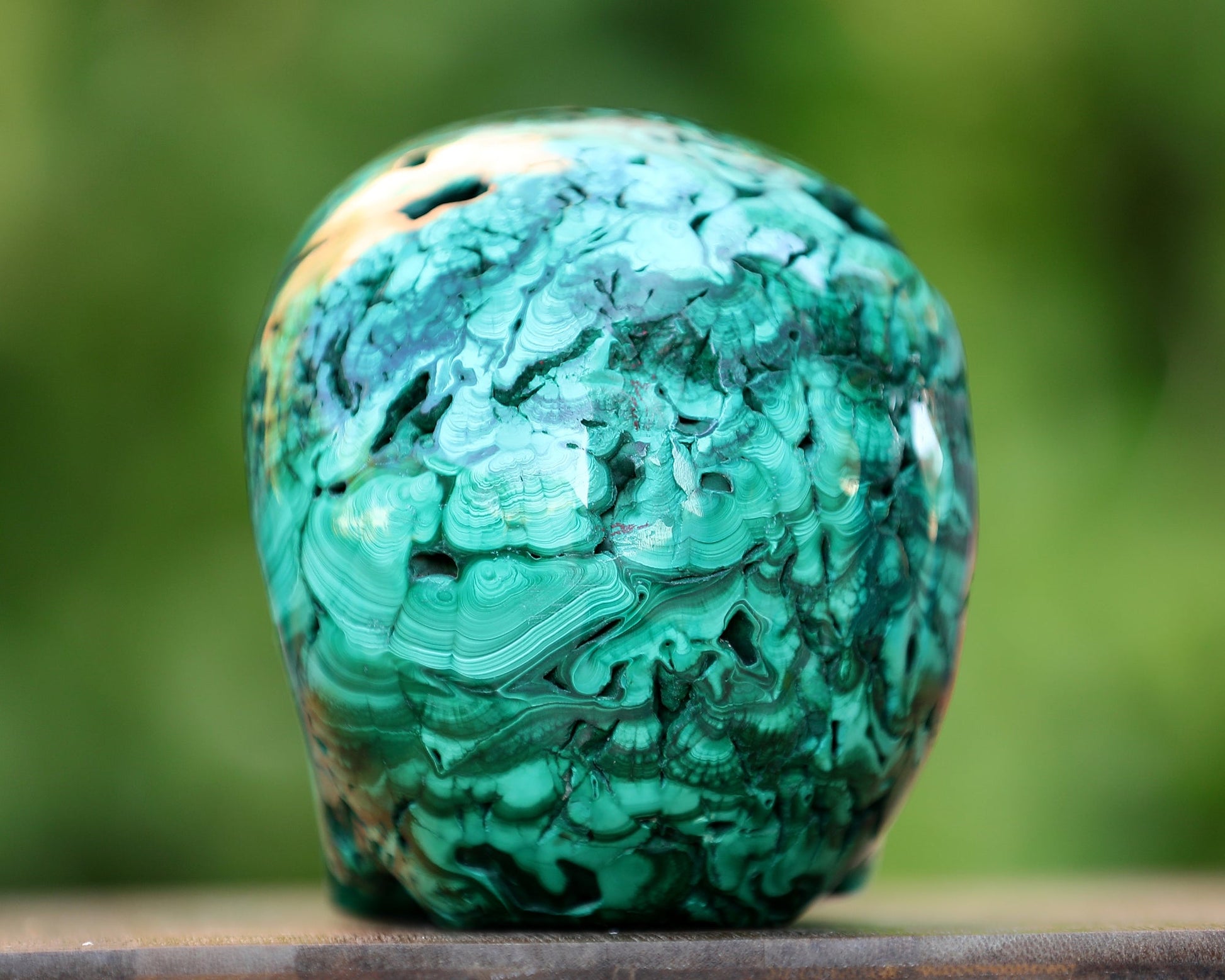 Nicedony 6.0" Malachite Hand Carved Crystal Realistic Skull Sculpture - View 8