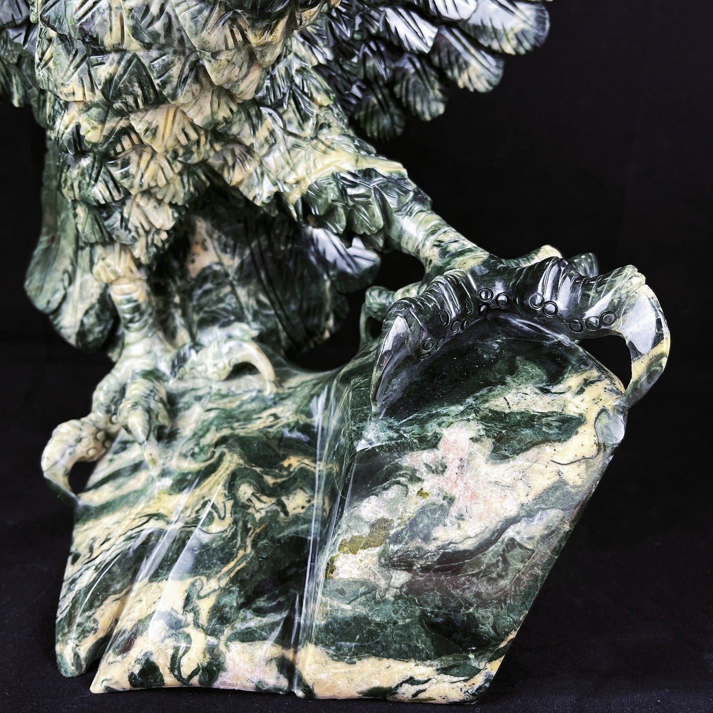 Nicedony 16.4'' Jiulong Jade Hand Carved Crystal Eagle Sculpture - View 4