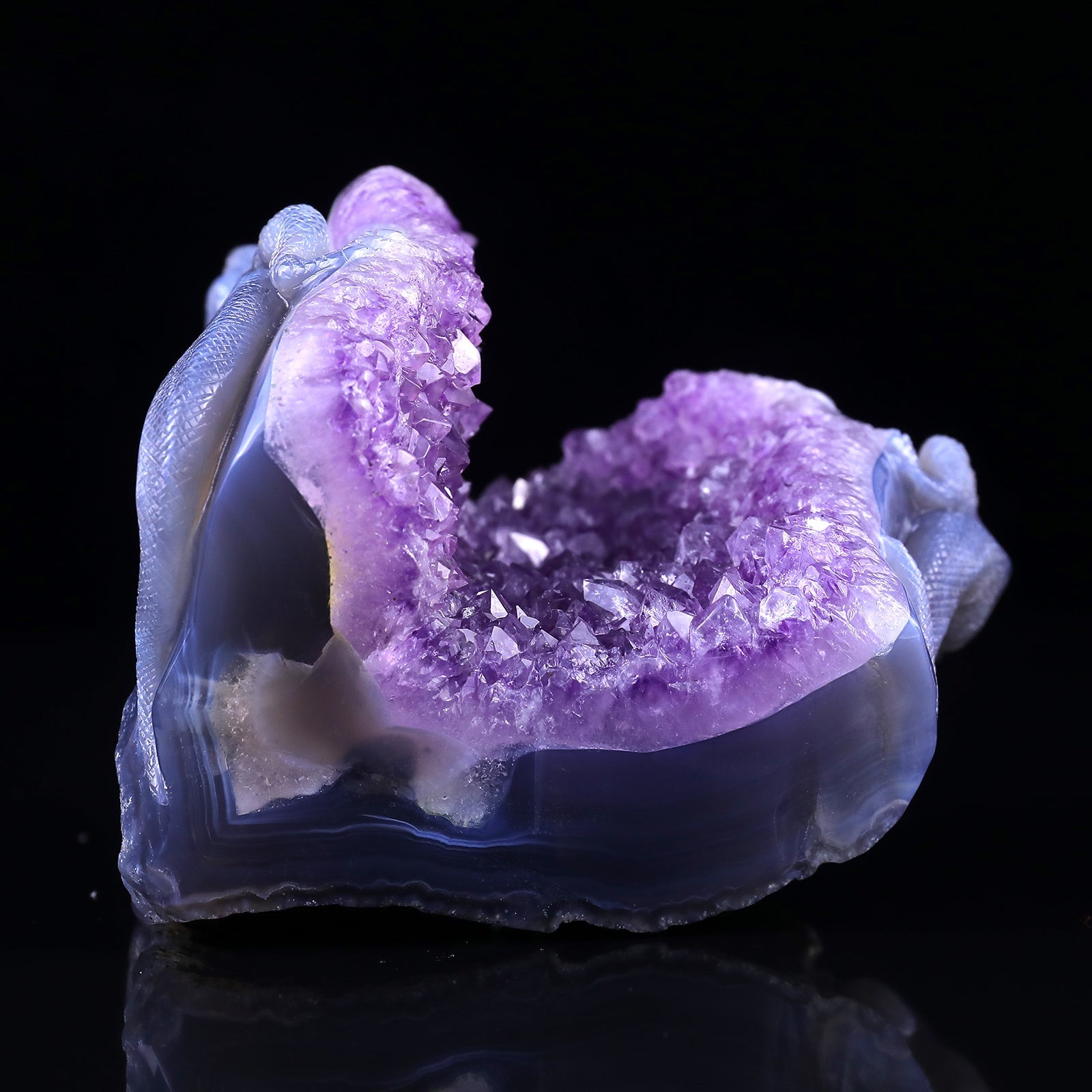 Nicedony 5.1" Amethyst Geode Agate Hand Carved Lizard Sculpture - View 9