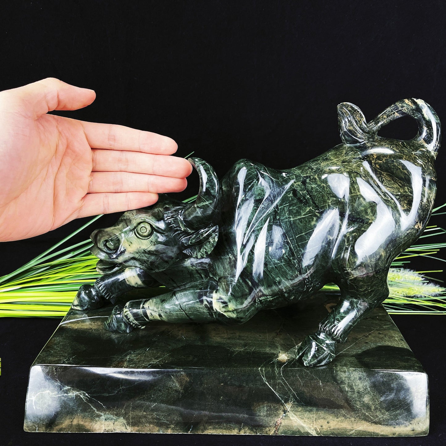Nicedony 11.2kg  Nice Jiulong Jade Hand Carved Crystal Cattle - View 3