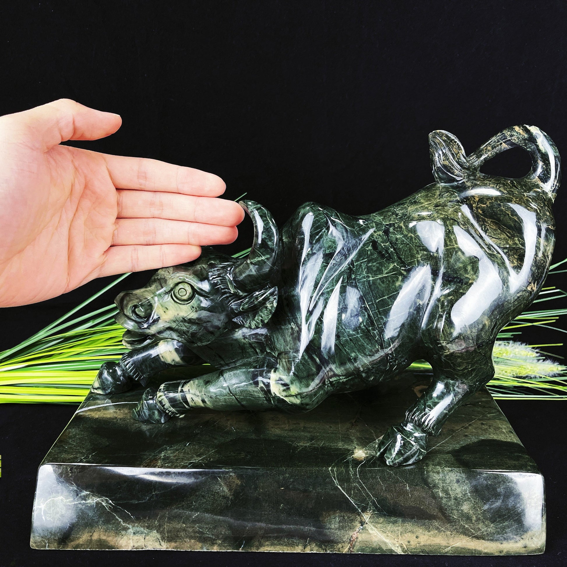 Nicedony 11.2kg  Nice Jiulong Jade Hand Carved Crystal Cattle - View 3