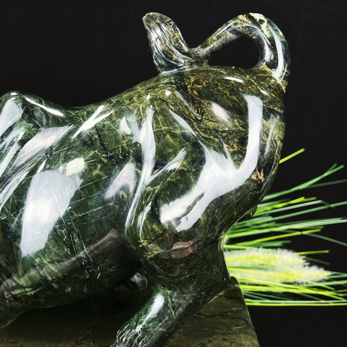 Nicedony 11.2kg  Nice Jiulong Jade Hand Carved Crystal Cattle - View 6
