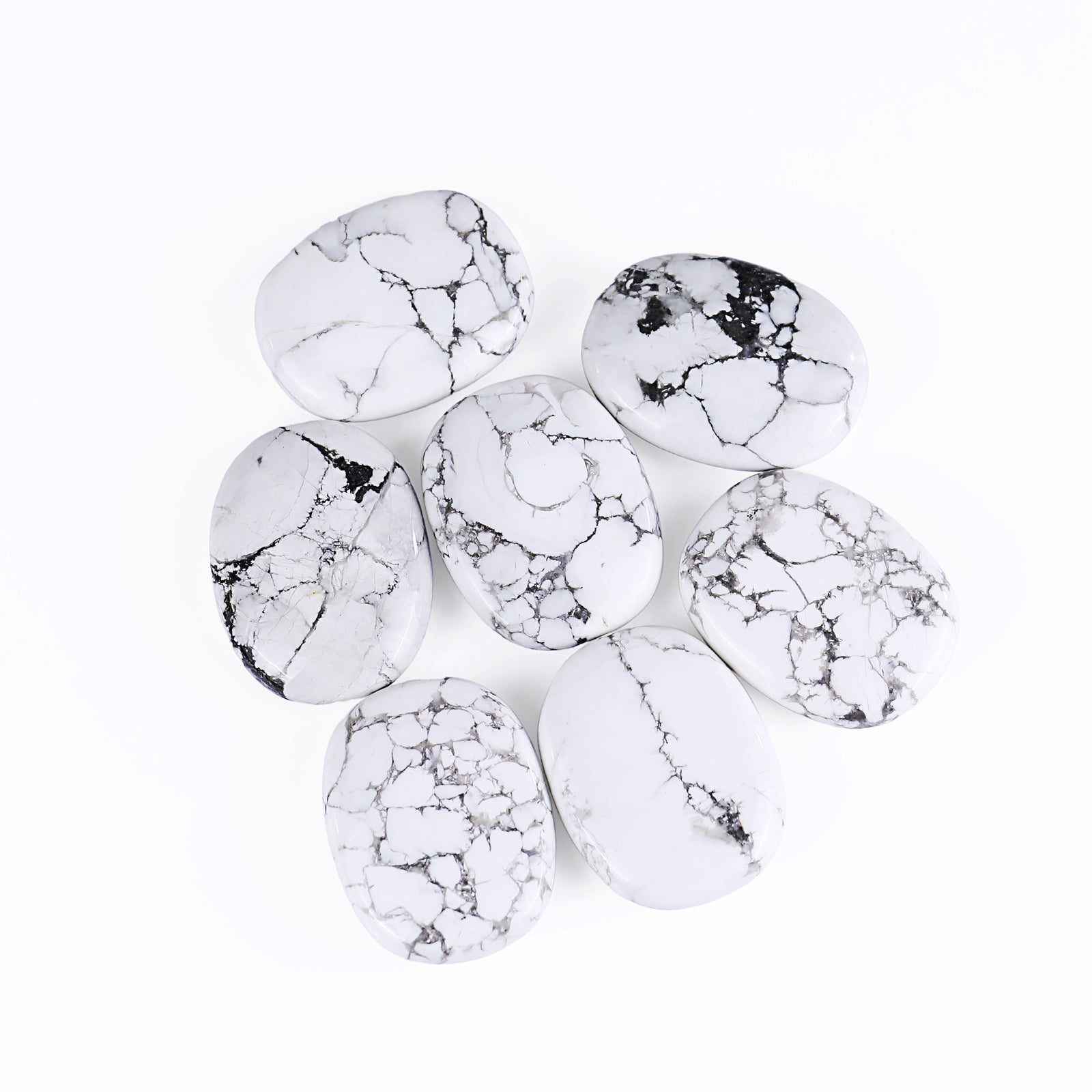 Nicedony Natural Howlite Hand Carved Crystal Polished Palm Stone