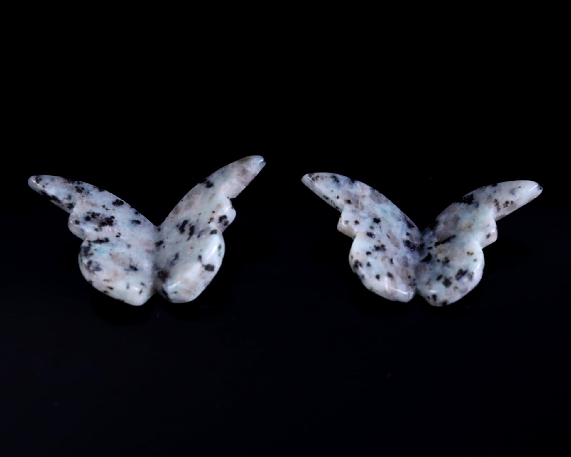 Nicedony Natural Kiwi Jasper Hand Carved Crystal Butterfly Set (4pcs) - View 5