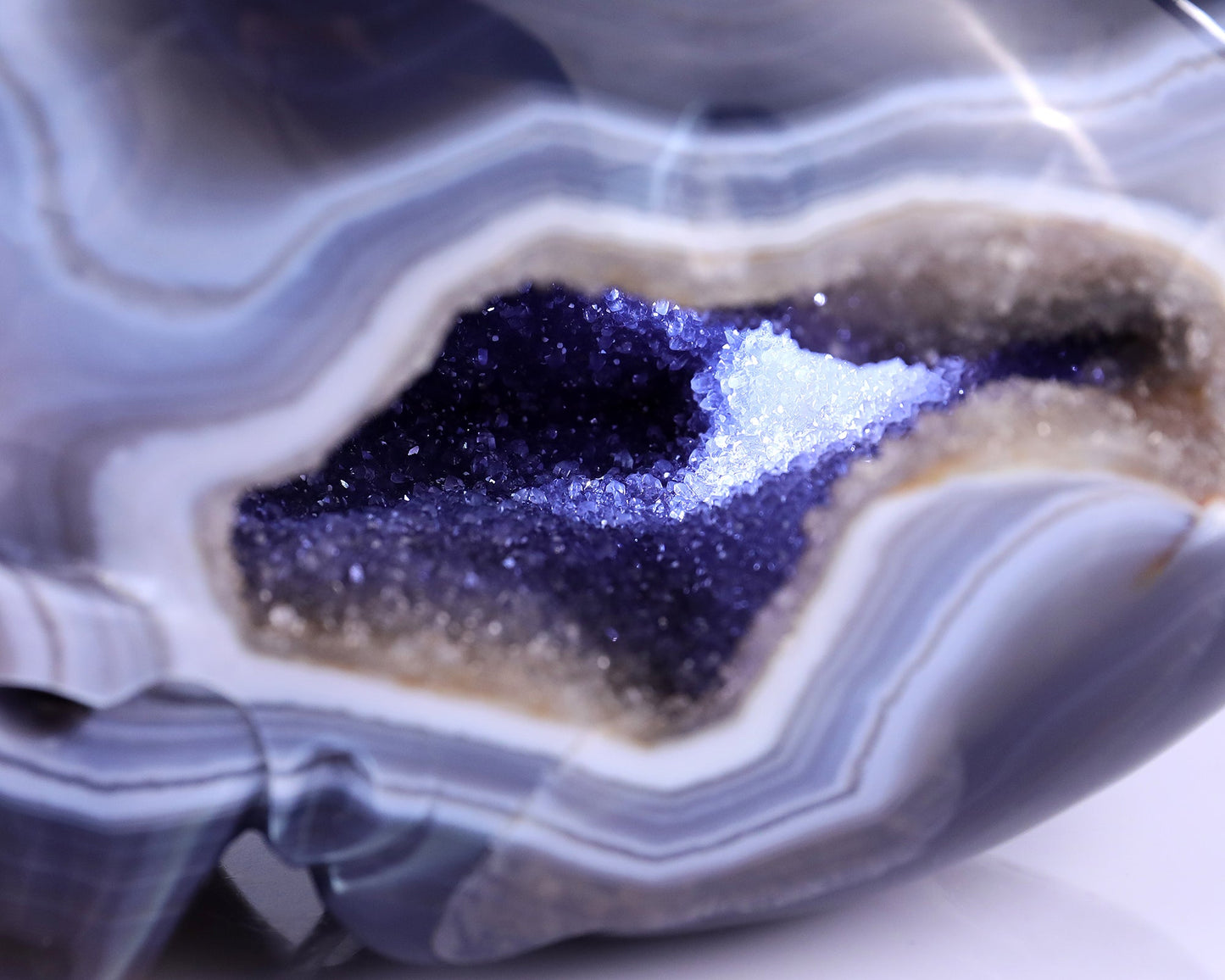 Nicedony Unique 7.1" Amethyst Geode Agate Hand Carved Crystal Geode Skull Sculpture - View 7