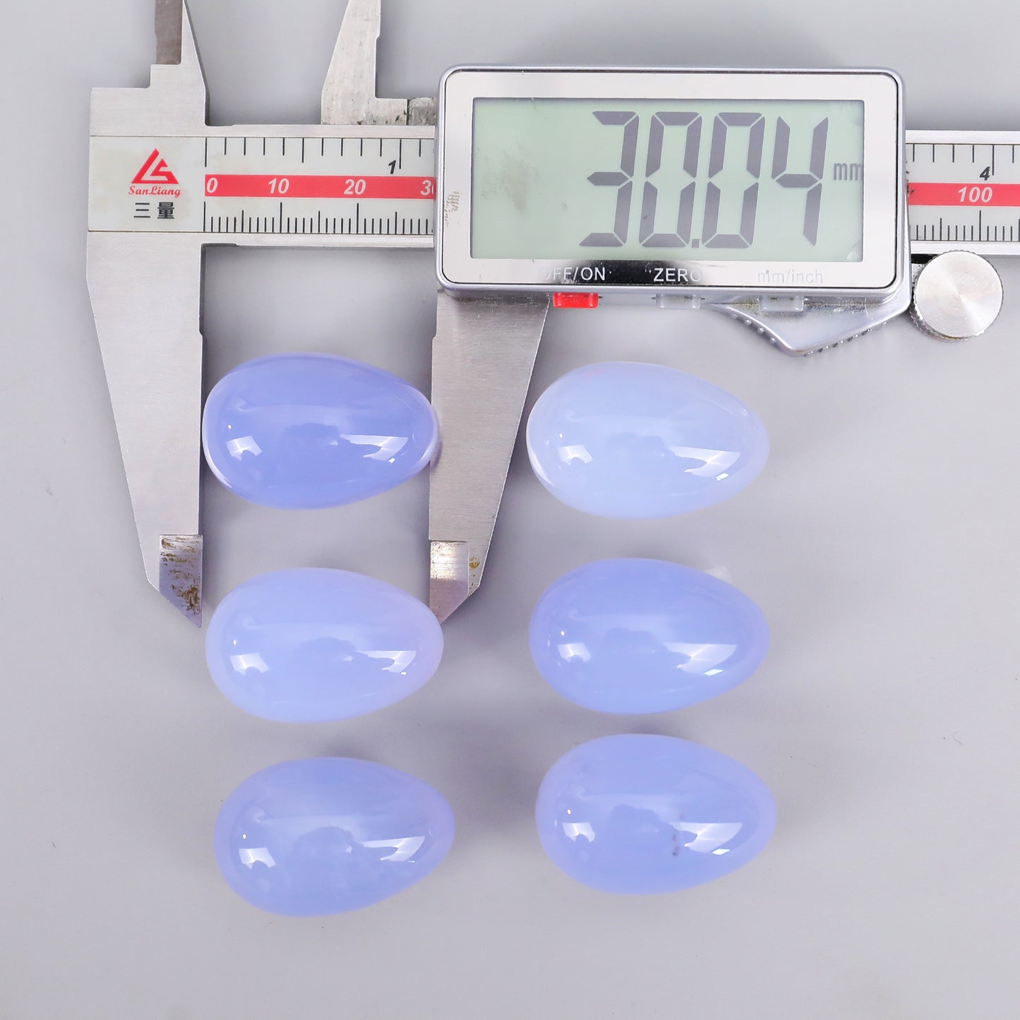 Natural Semi-Precious Blue Chalcedony Crystal Crafts Polished Yoni Eggs for Healing